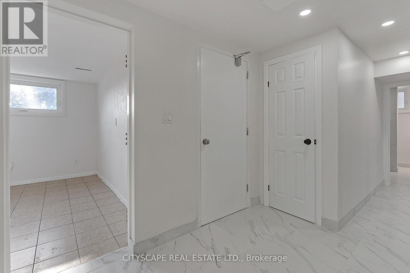 2724 LAKE SHORE BOULEVARD W - Photo 5