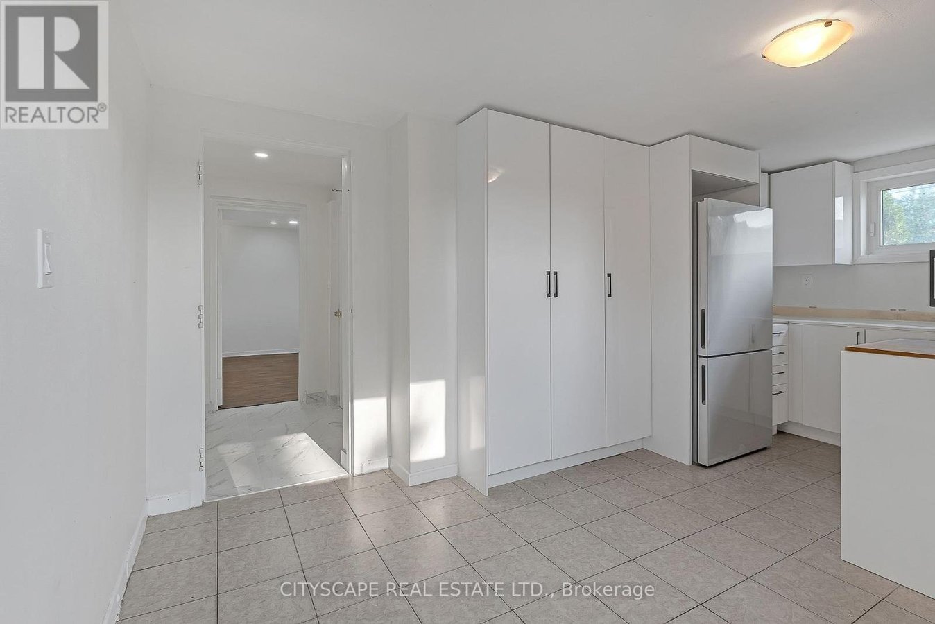 2724 LAKE SHORE BOULEVARD W - Photo 10