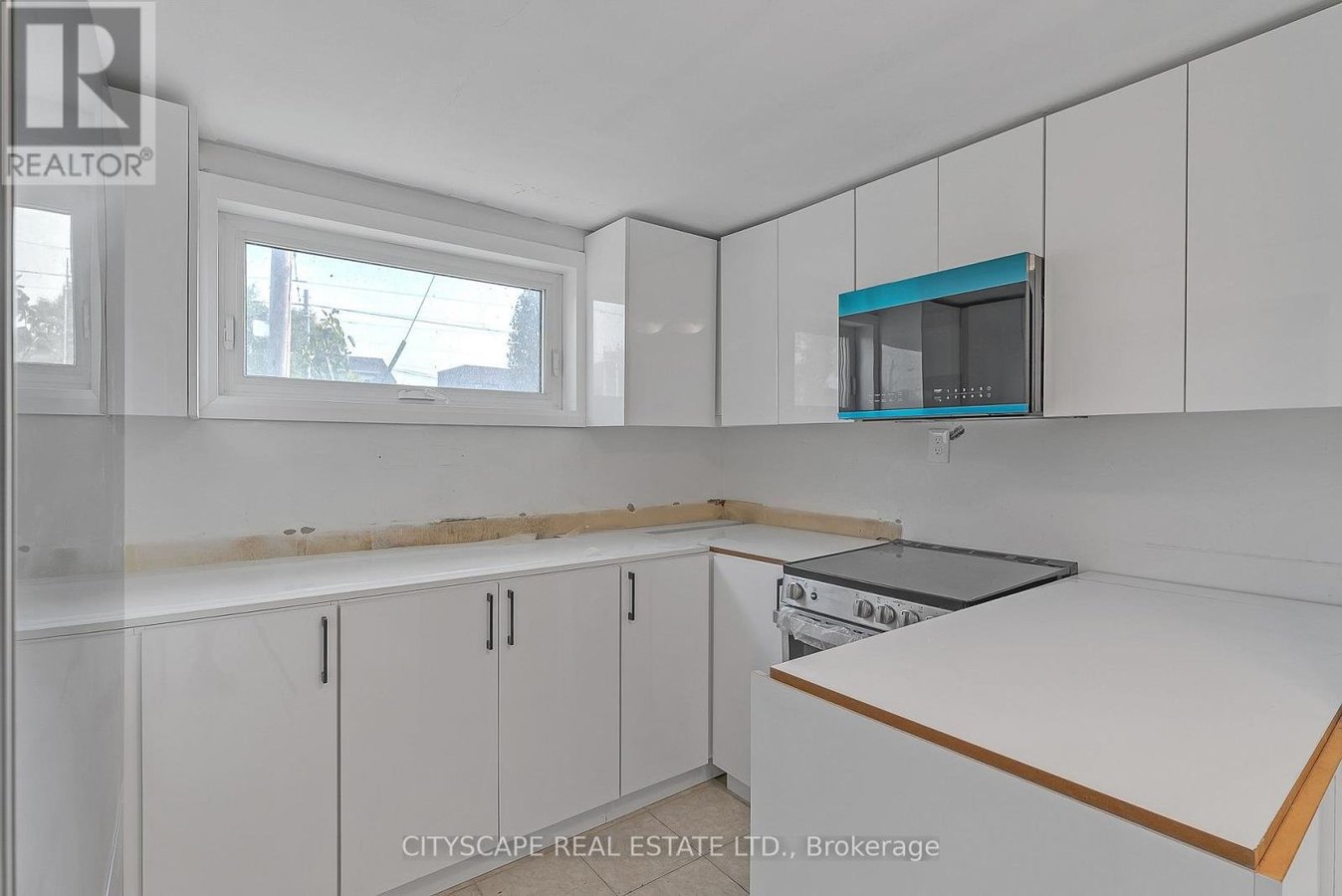 2724 LAKE SHORE BOULEVARD W - Photo 13