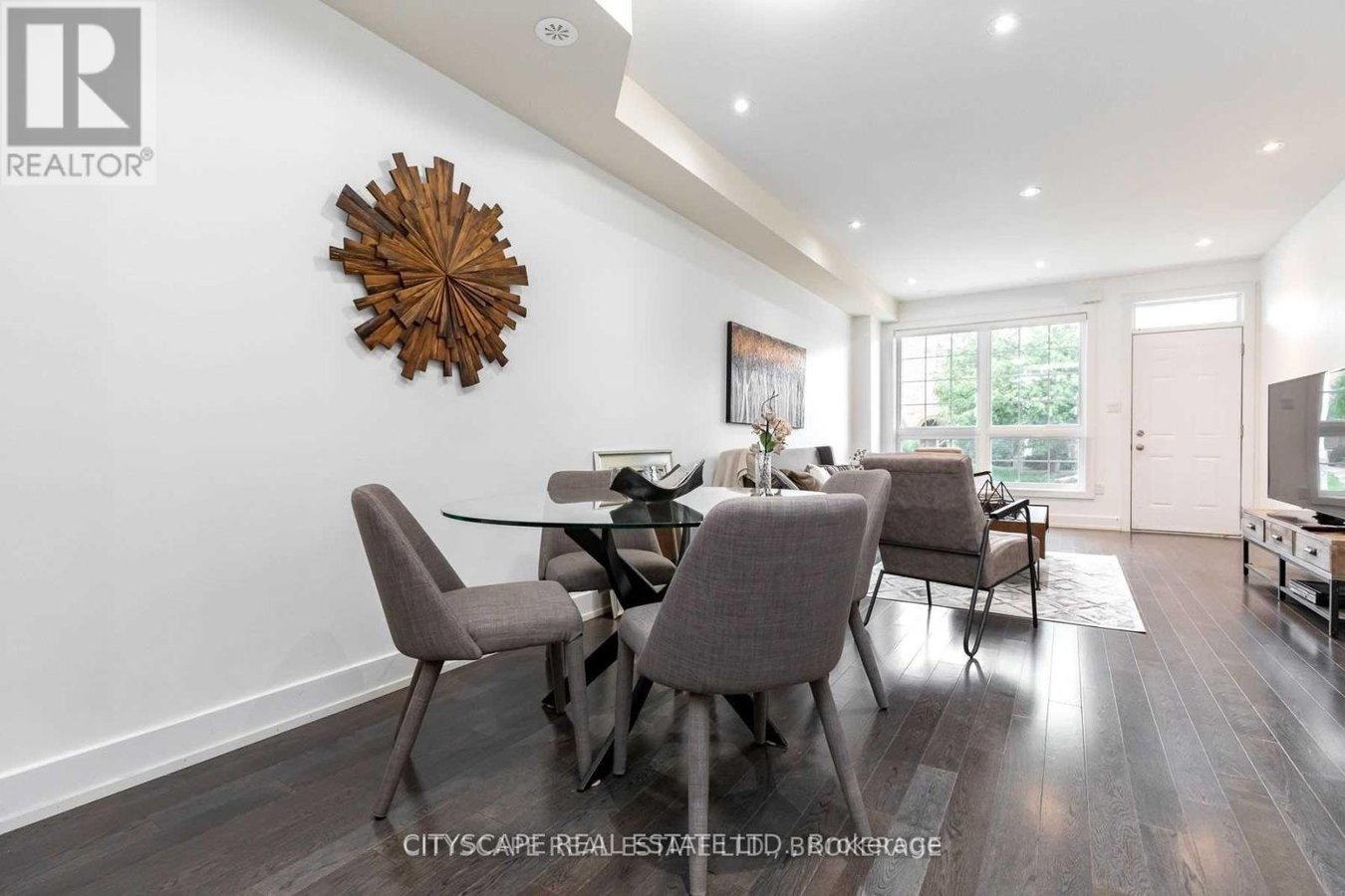 1060 LANSDOWNE AVENUE - Photo 8