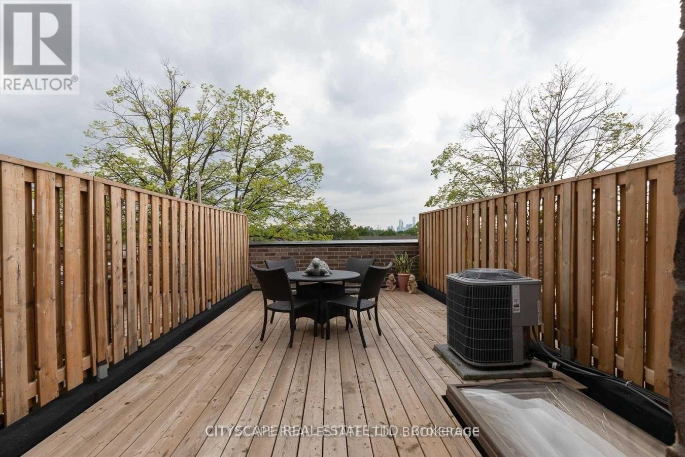 1060 LANSDOWNE AVENUE - Photo 20