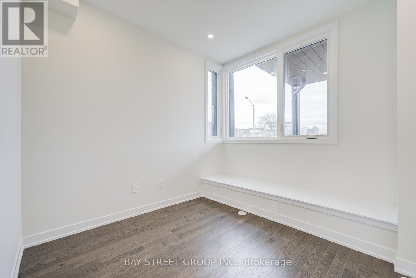 414 LAWRENCE HEIGHTS WAY - Photo 6