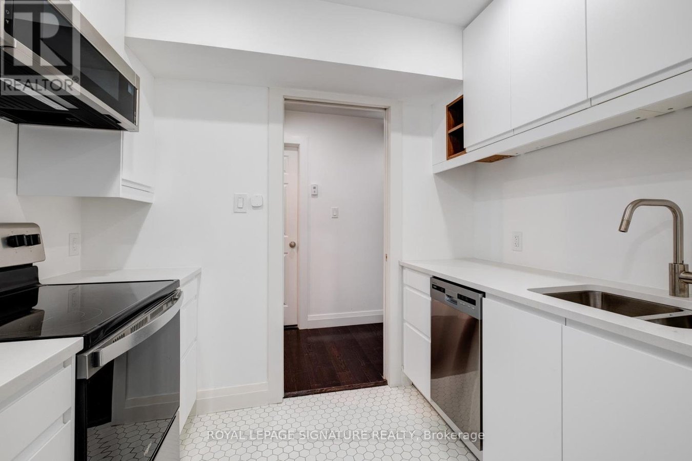 LOWER - 36 THYRA AVENUE - Photo 9