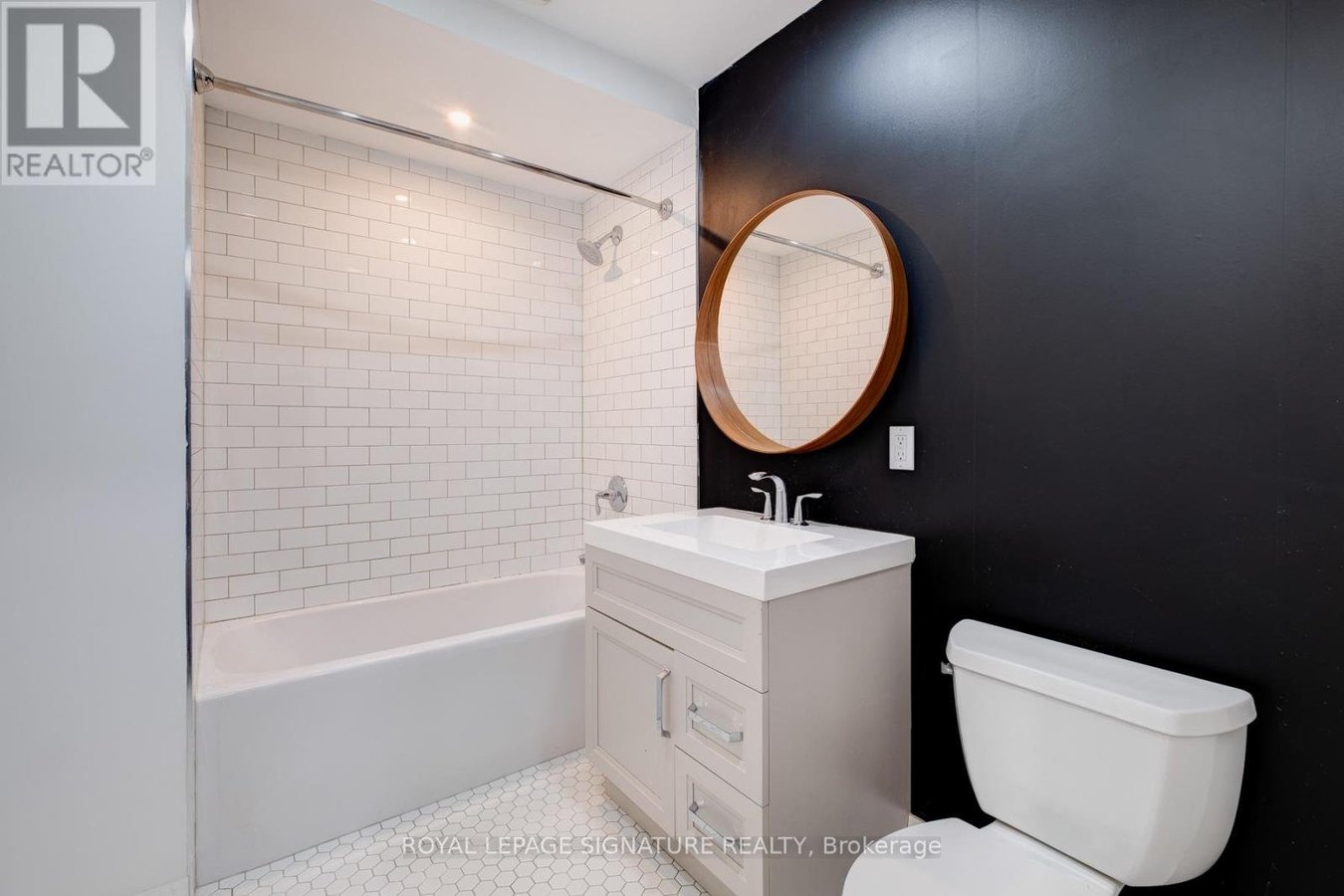 LOWER - 36 THYRA AVENUE - Photo 16
