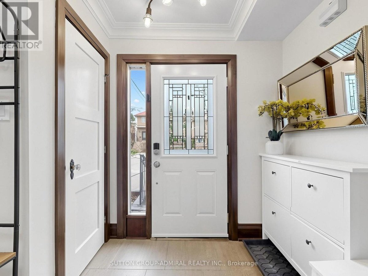 329 MELROSE AVENUE - Photo 3