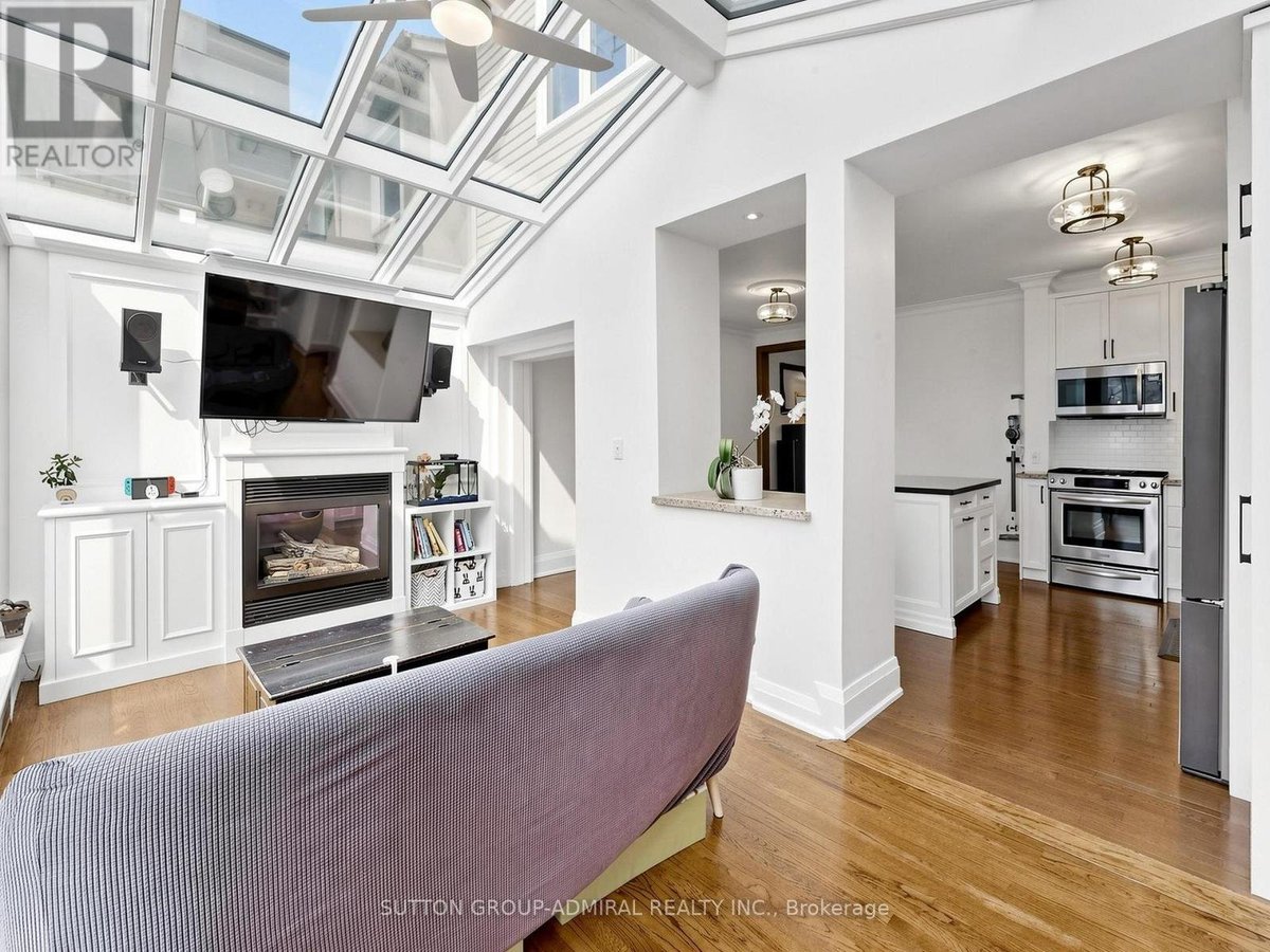 329 MELROSE AVENUE - Photo 12