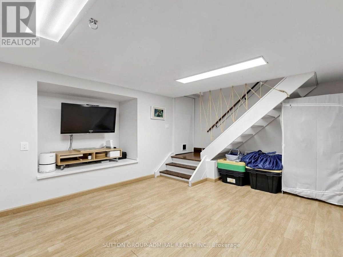 329 MELROSE AVENUE - Photo 28