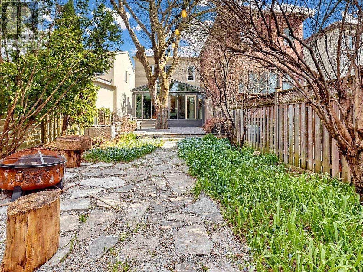 329 MELROSE AVENUE - Photo 32