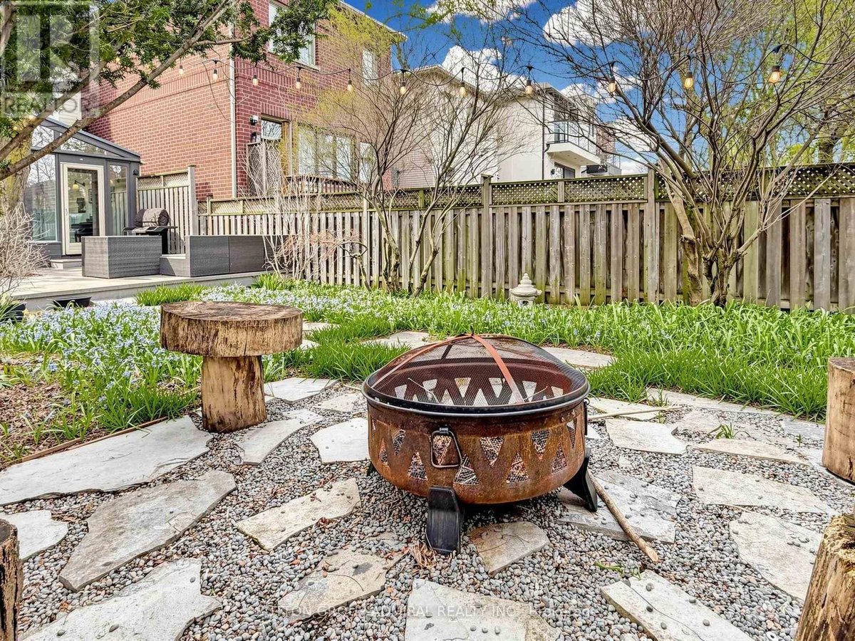 329 MELROSE AVENUE - Photo 37