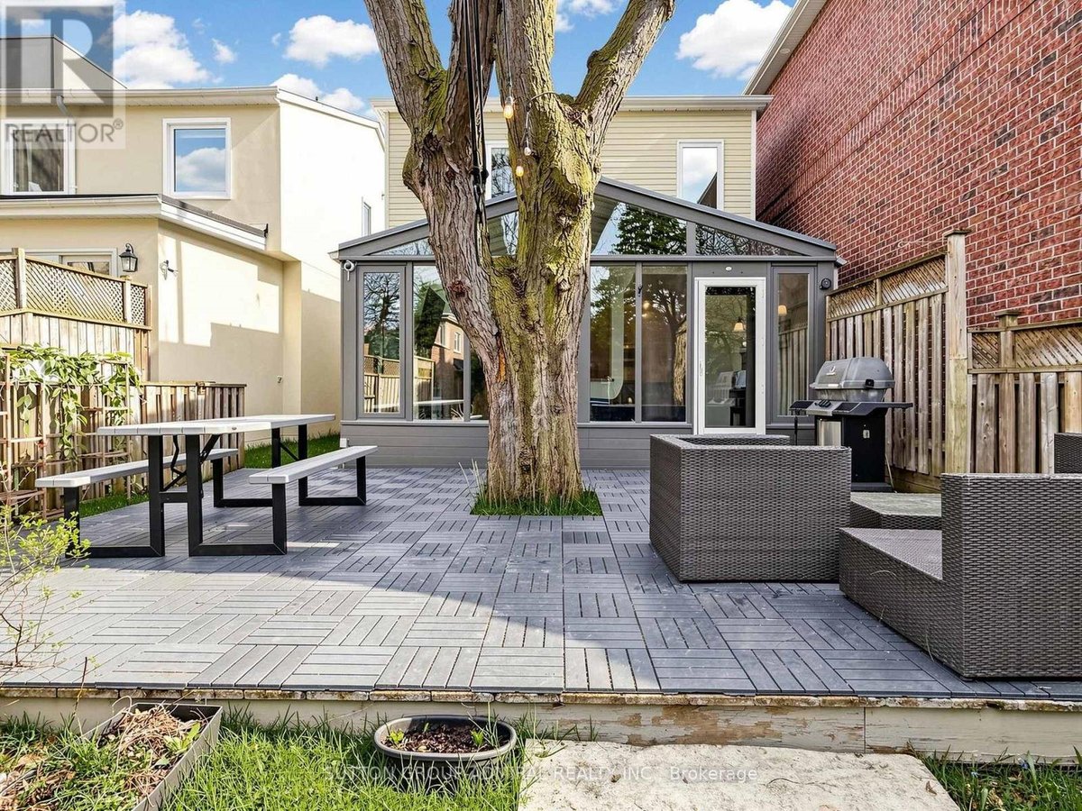 329 MELROSE AVENUE - Photo 39