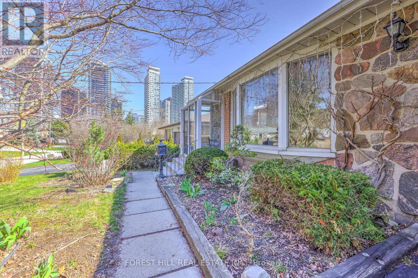63 HOPPERTON DRIVE - Photo 2