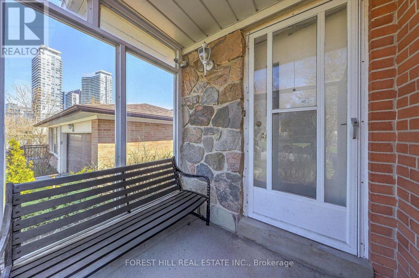 63 HOPPERTON DRIVE - Photo 4