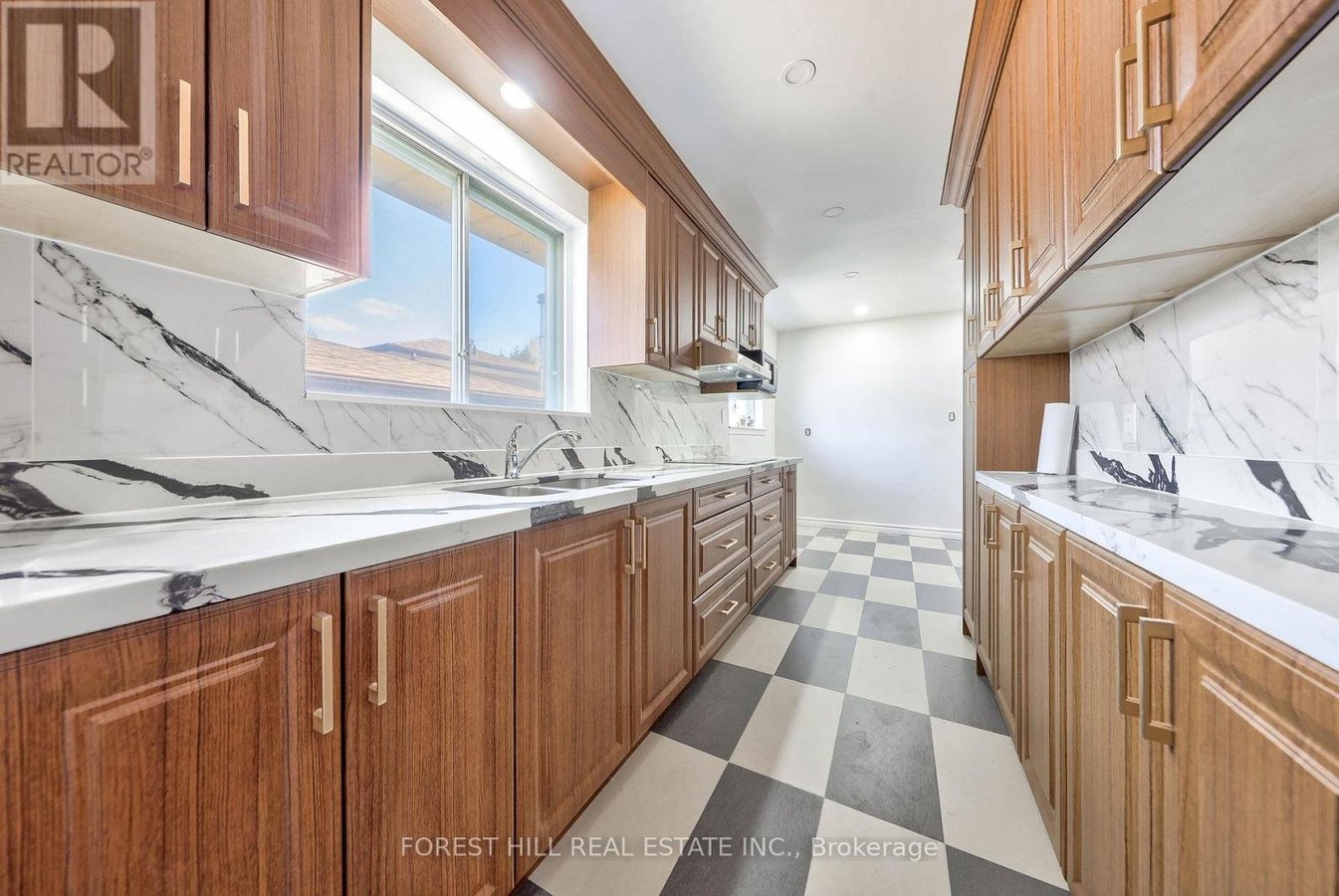 63 HOPPERTON DRIVE - Photo 8