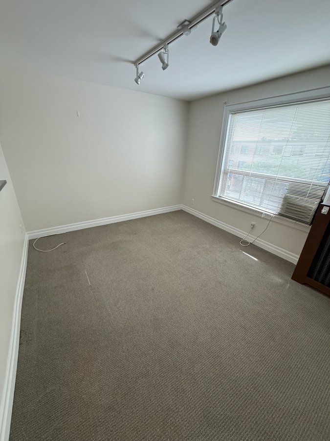 2396 Bloor Street West - Photo 7