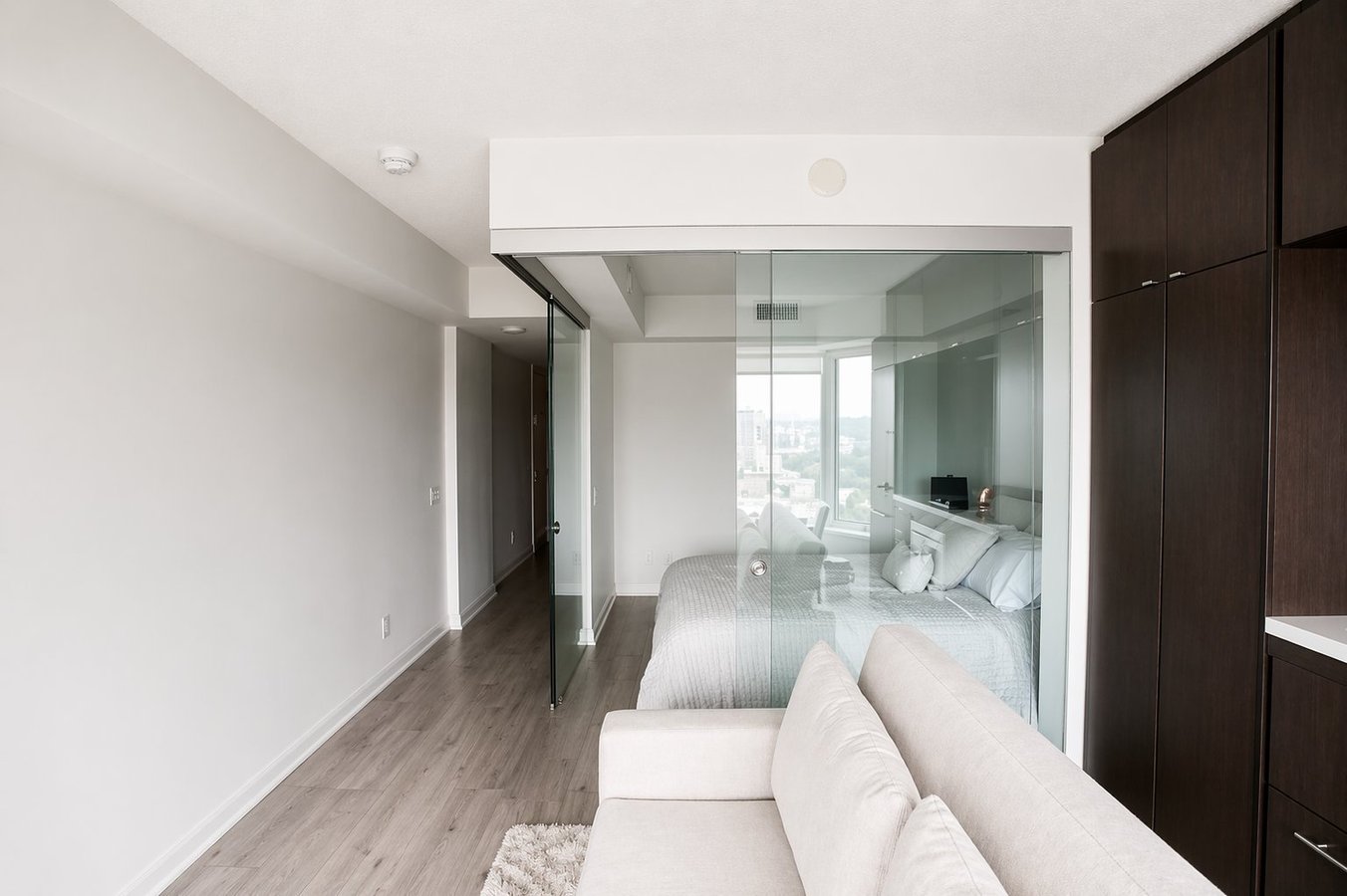 155 Yorkville Avenue - Photo 6