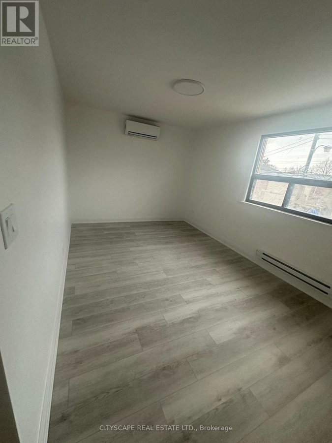 UNIT 1 - 1710 ST CLAIR AVENUE W - Photo 2