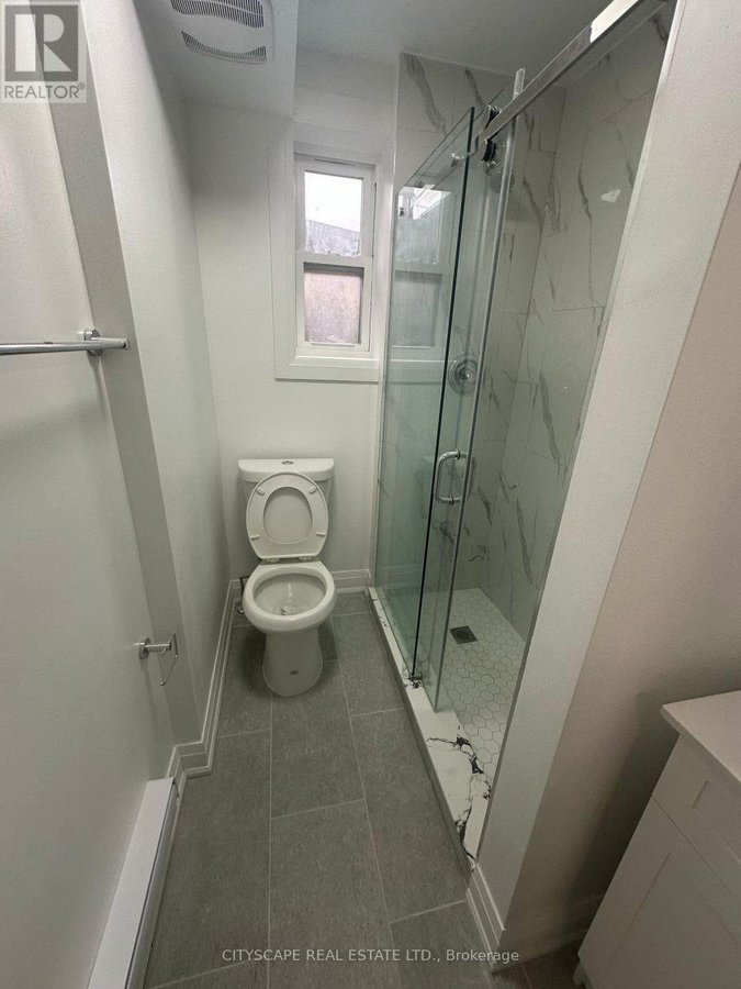 UNIT 1 - 1710 ST CLAIR AVENUE W - Photo 5