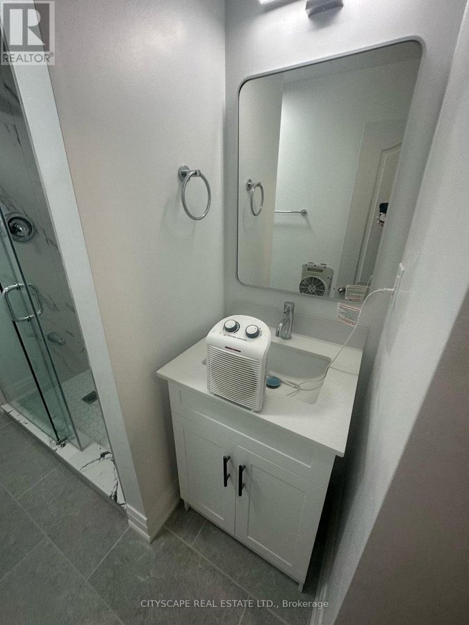 UNIT 1 - 1710 ST CLAIR AVENUE W - Photo 6