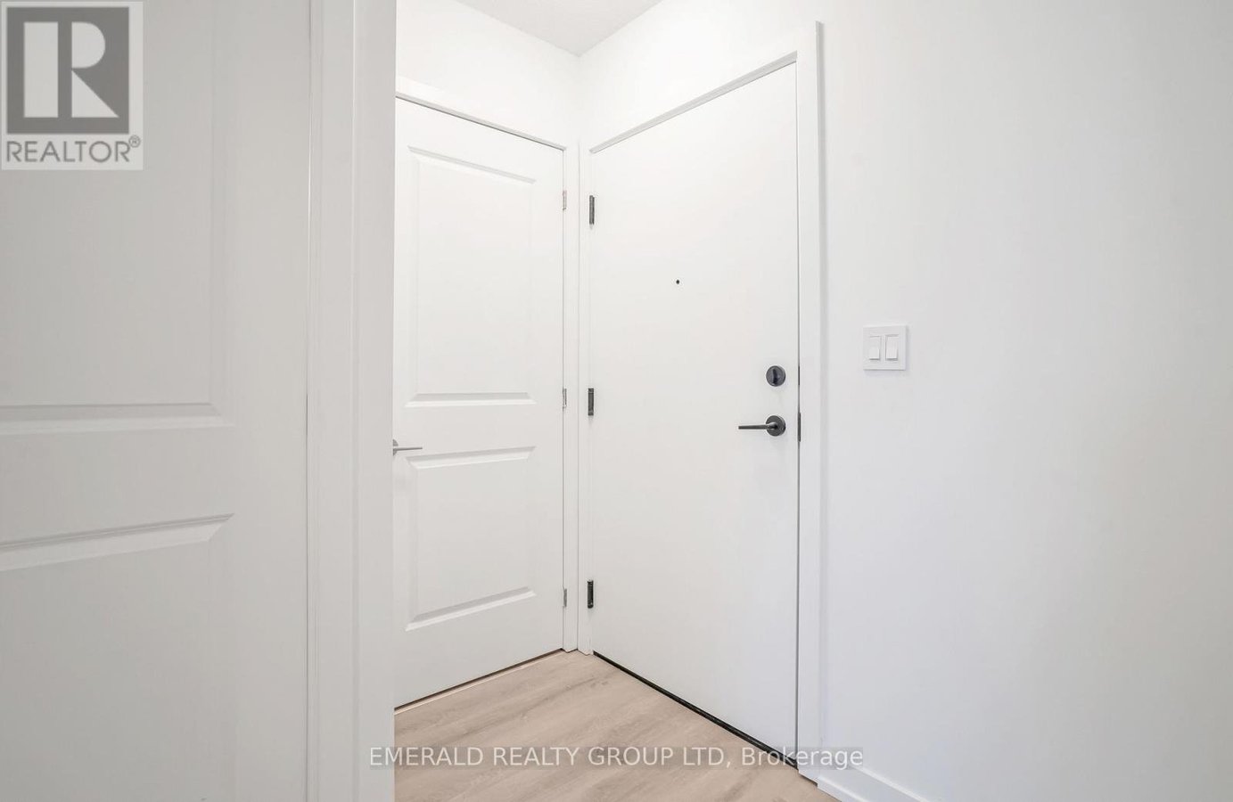 616 - 556 MARLEE AVENUE - Photo 4
