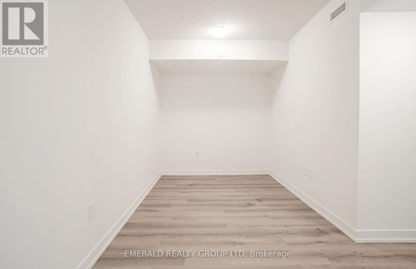 616 - 556 MARLEE AVENUE - Photo 8