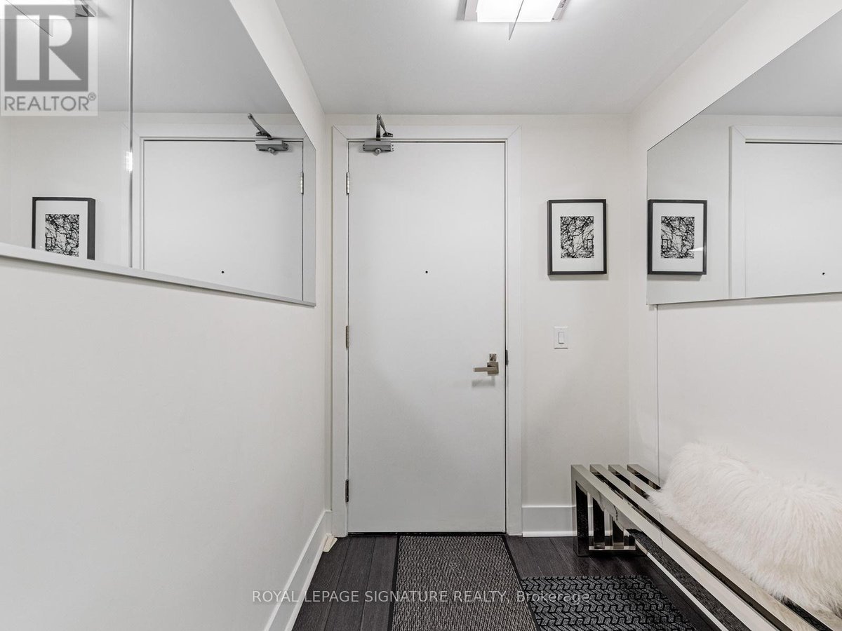 1303 - 32 DAVENPORT ROAD - Photo 2