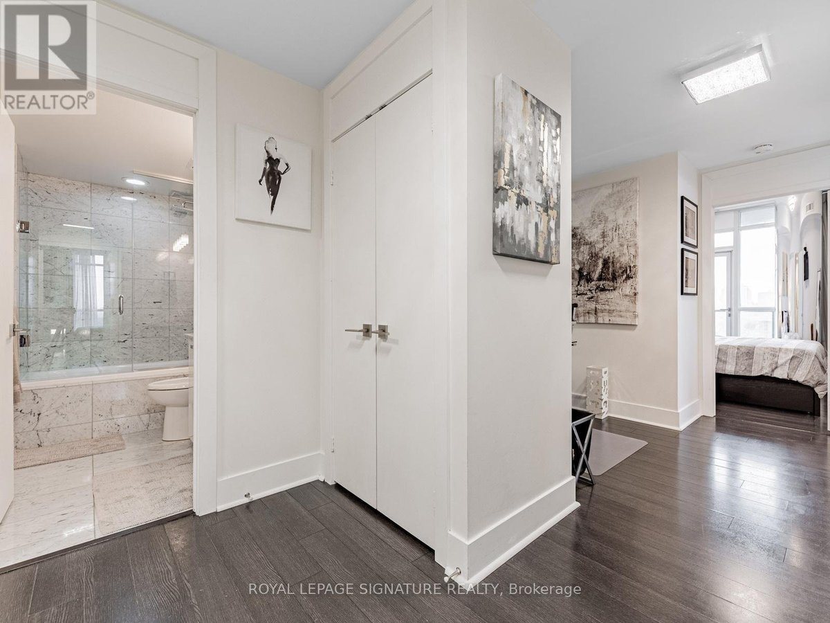 1303 - 32 DAVENPORT ROAD - Photo 4