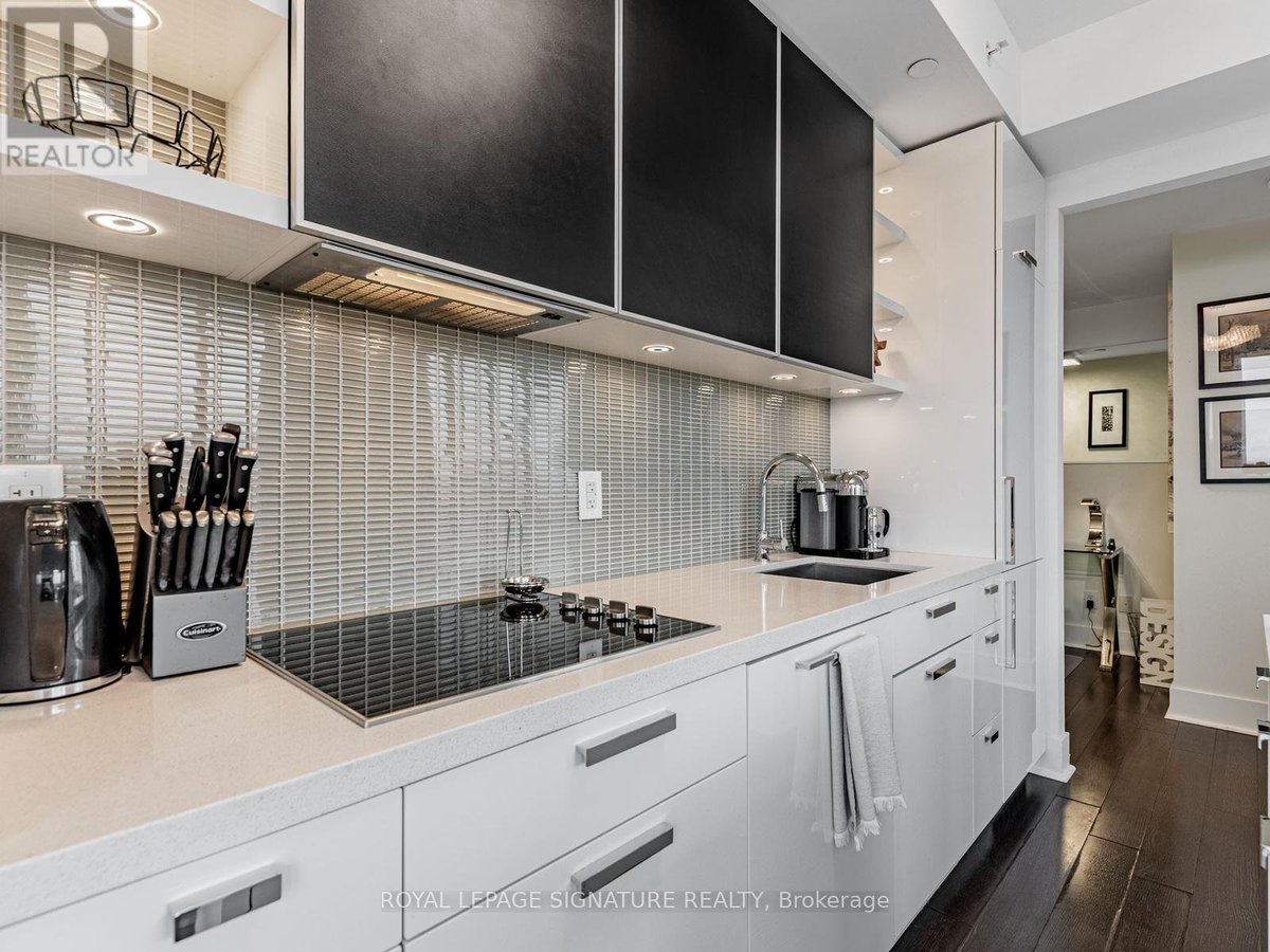 1303 - 32 DAVENPORT ROAD - Photo 9