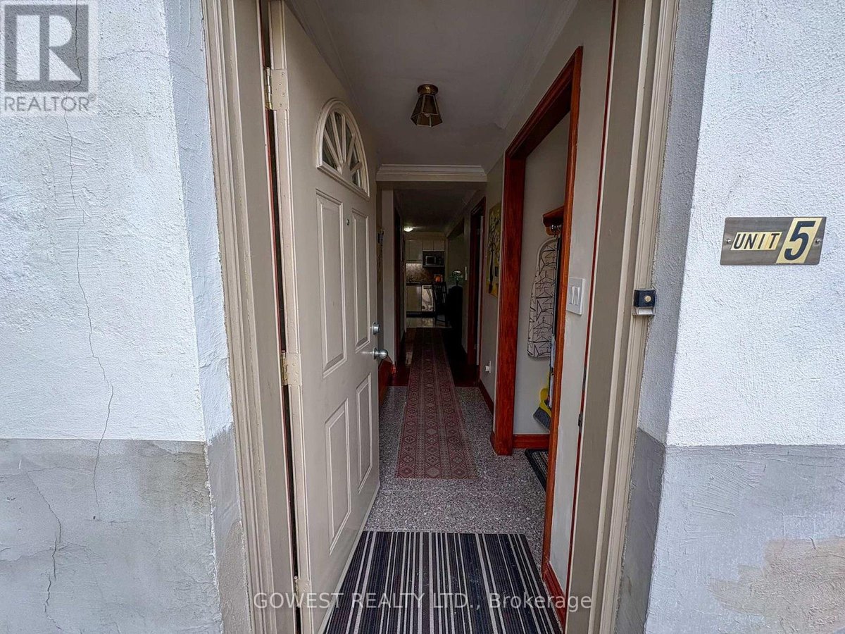 5 - 20 GLEN GORDON ROAD - Photo 2