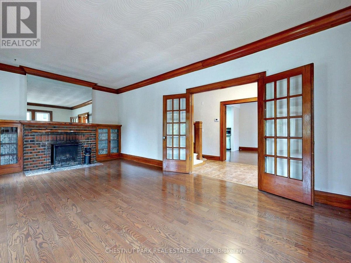 114 COLIN AVENUE - Photo 7