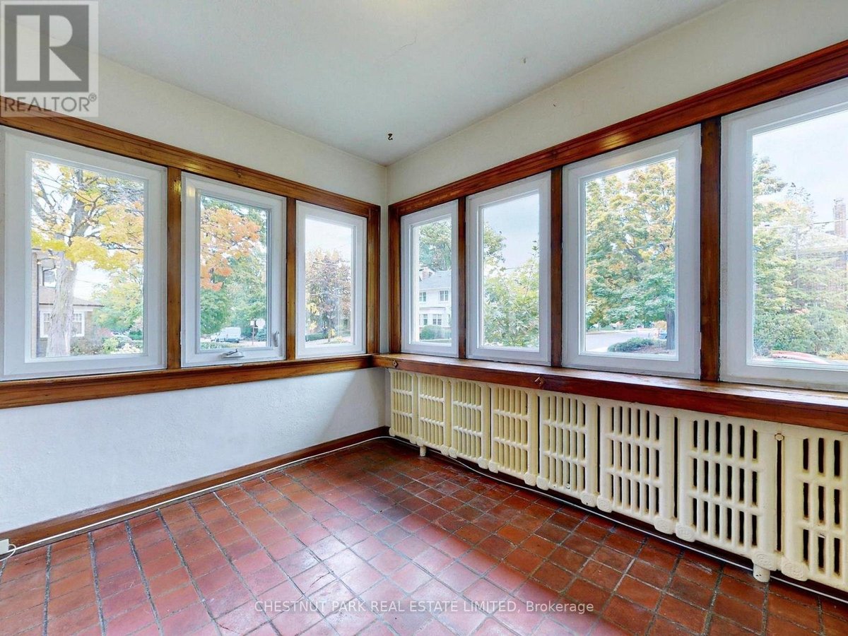 114 COLIN AVENUE - Photo 9