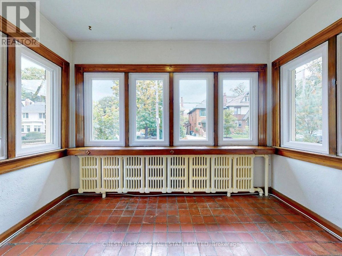114 COLIN AVENUE - Photo 10