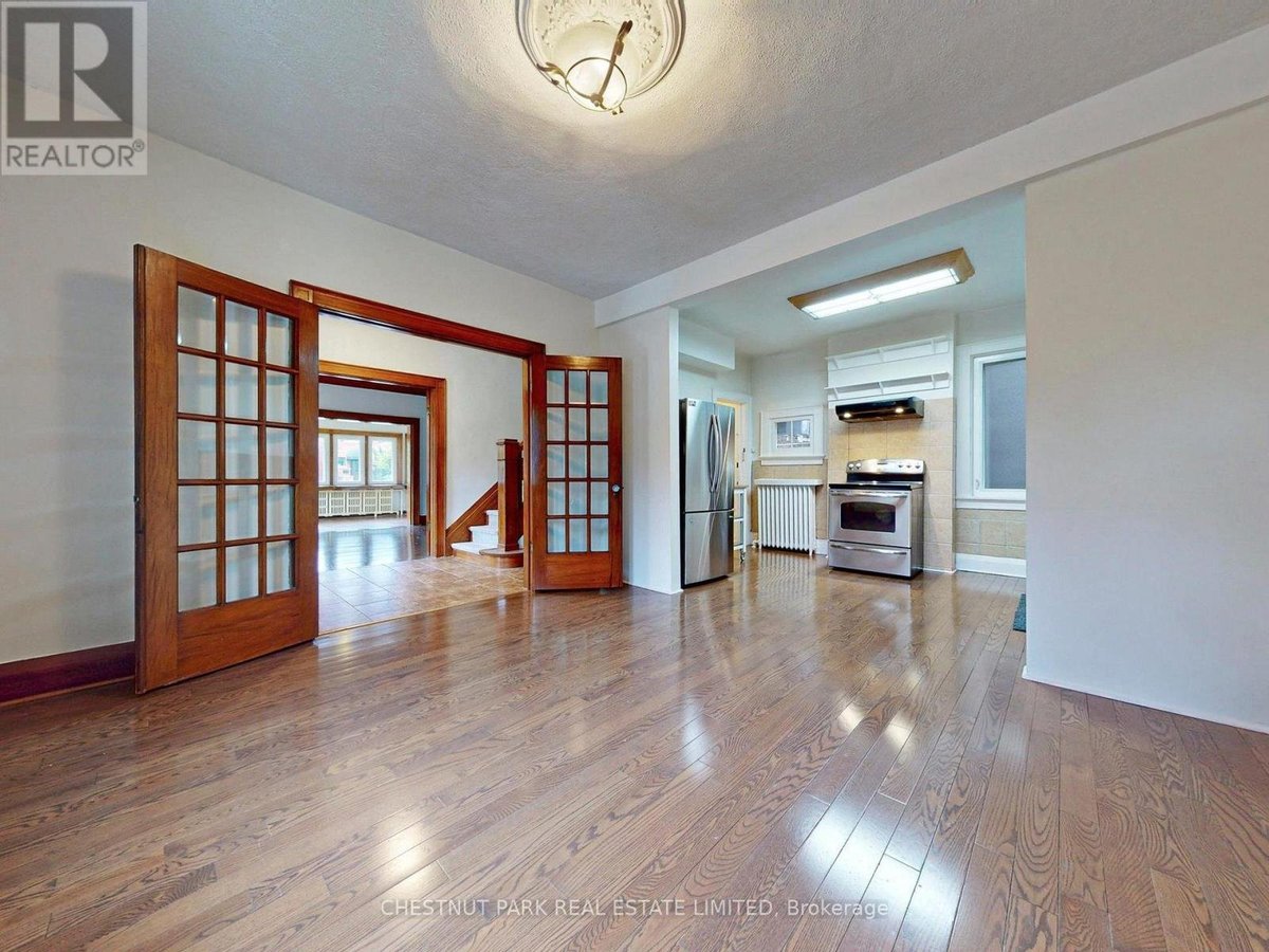 114 COLIN AVENUE - Photo 15