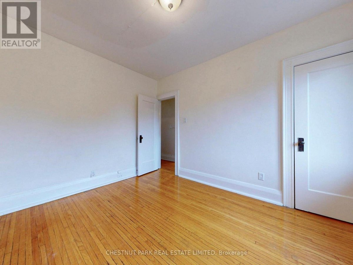 114 COLIN AVENUE - Photo 32