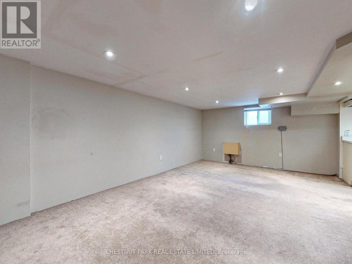 114 COLIN AVENUE - Photo 37