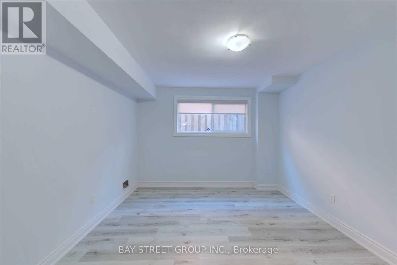 5 WARLOCK CRESCENT - Photo 9