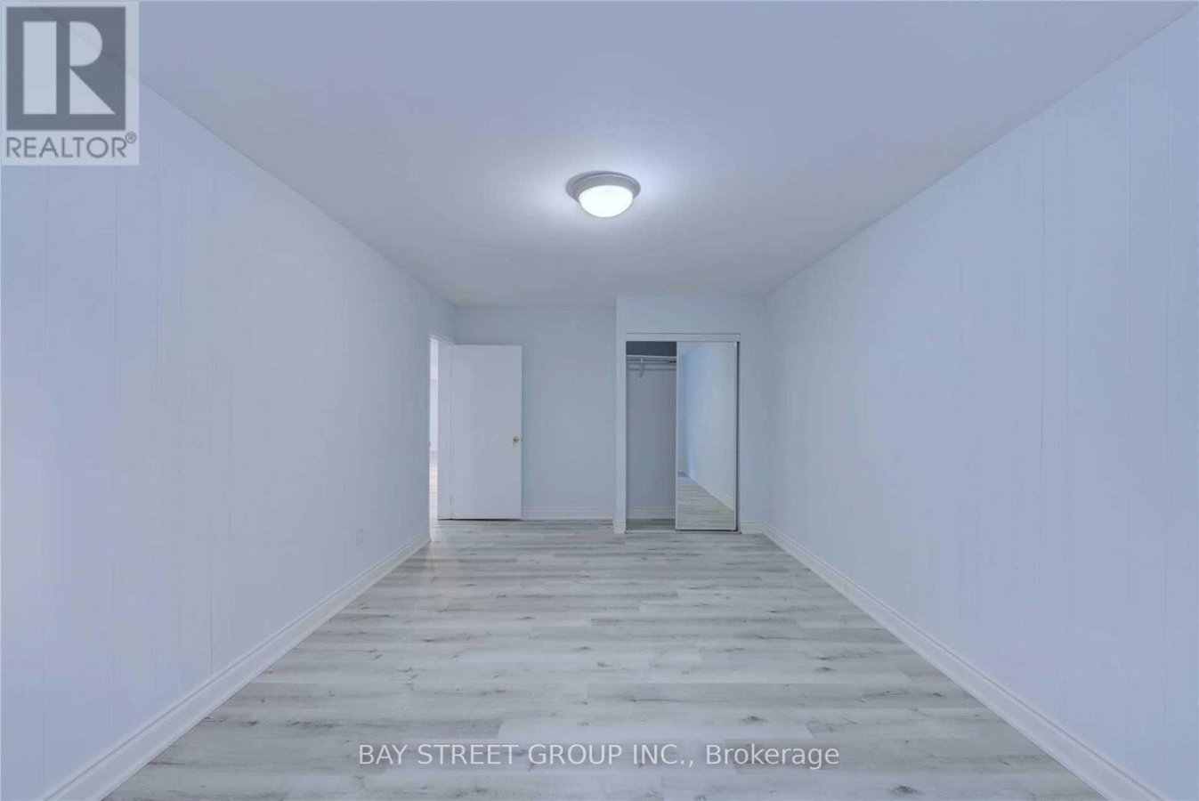 5 WARLOCK CRESCENT - Photo 10