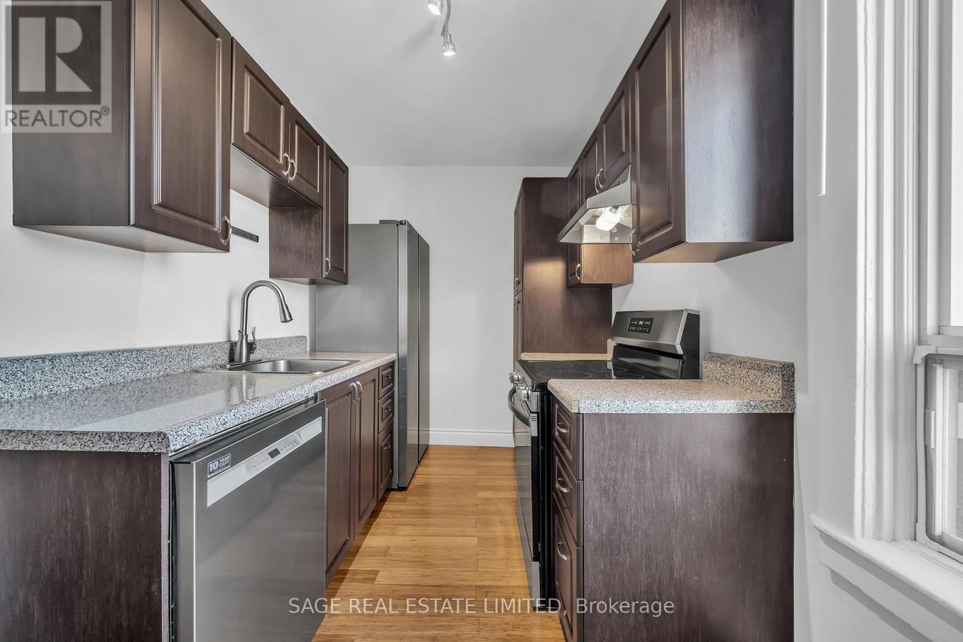 UPPER - 76 SYMINGTON AVENUE - Photo 8
