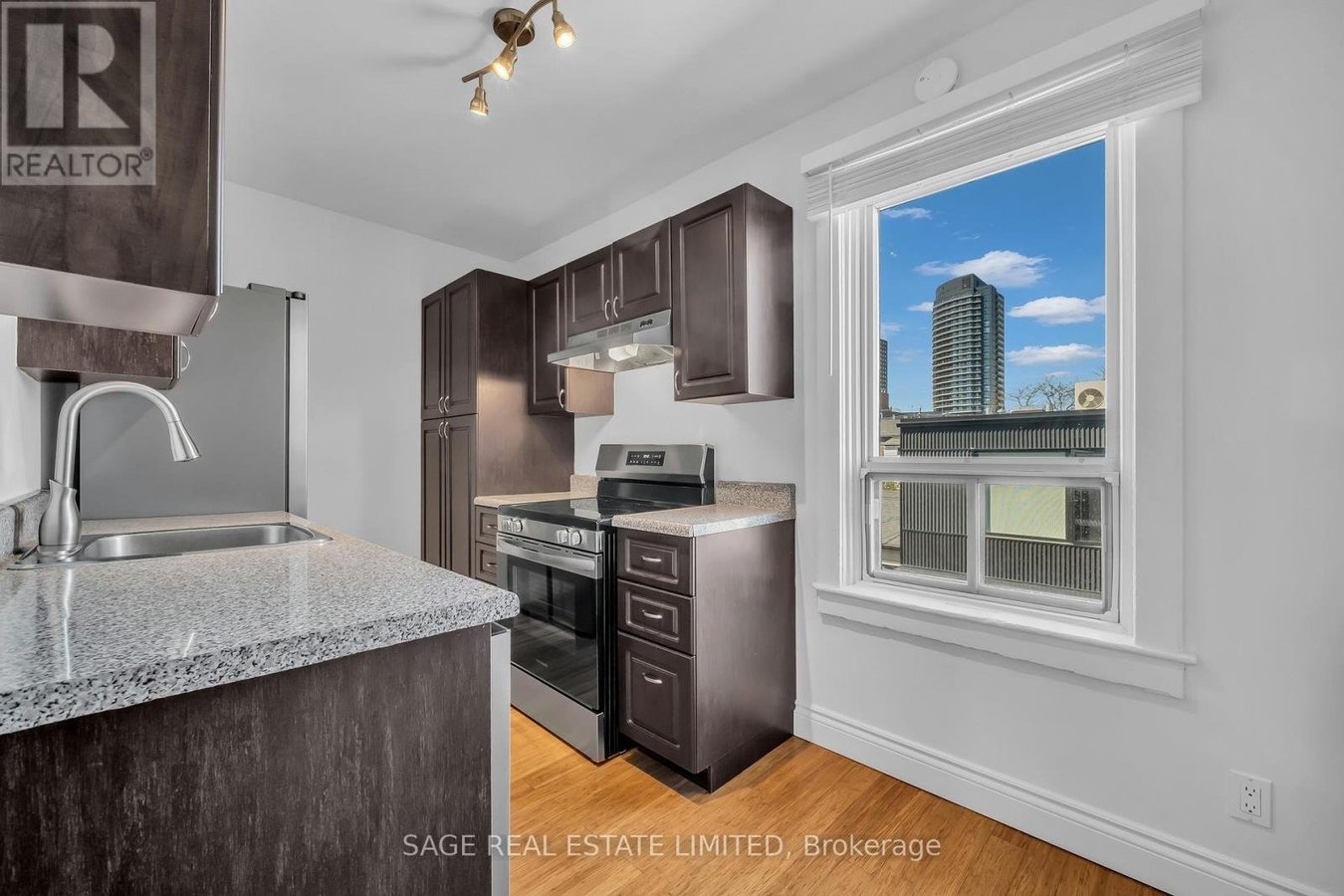 UPPER - 76 SYMINGTON AVENUE - Photo 9