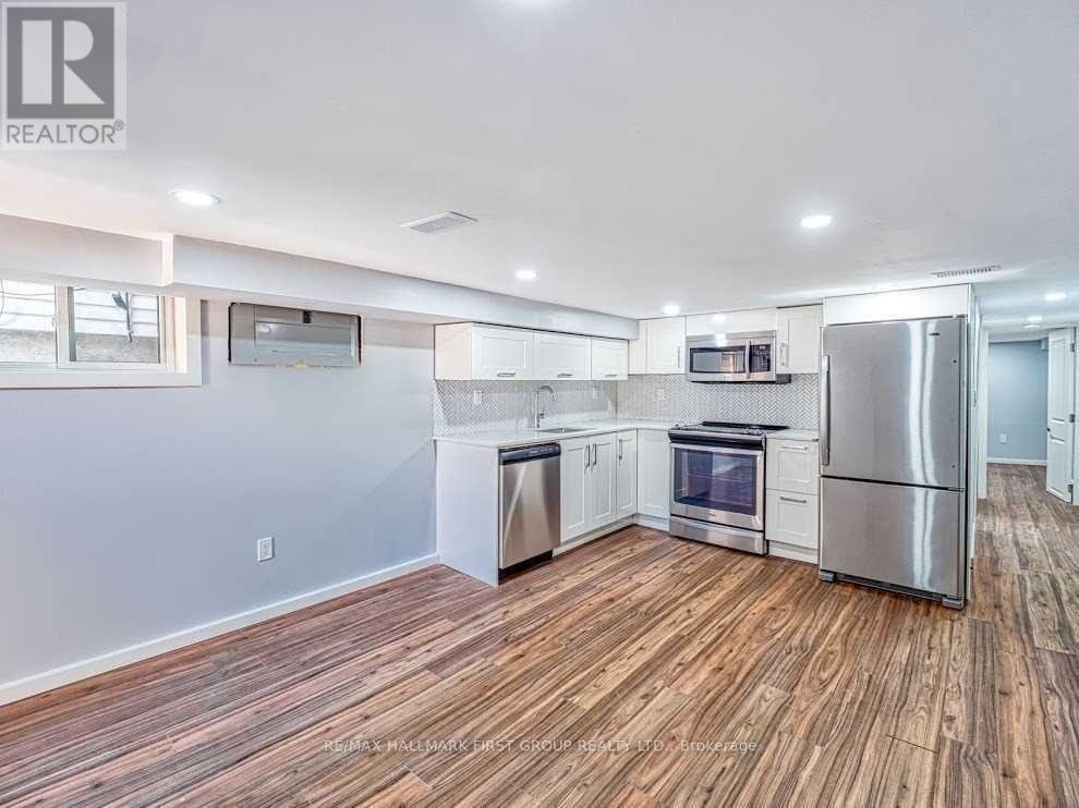 LOWER - 376 RHODES AVENUE - Photo 3