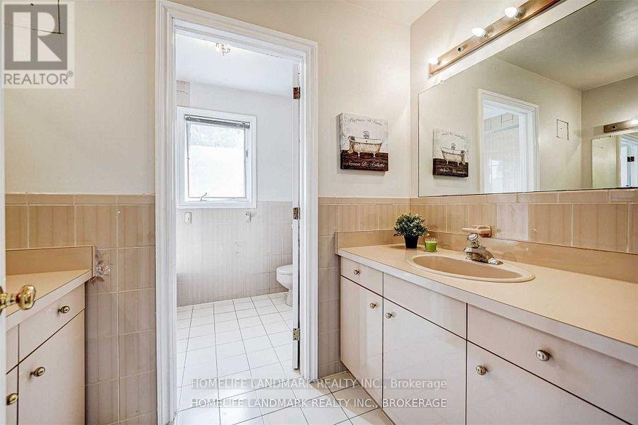 44 FRONTENAC AVENUE - Photo 32