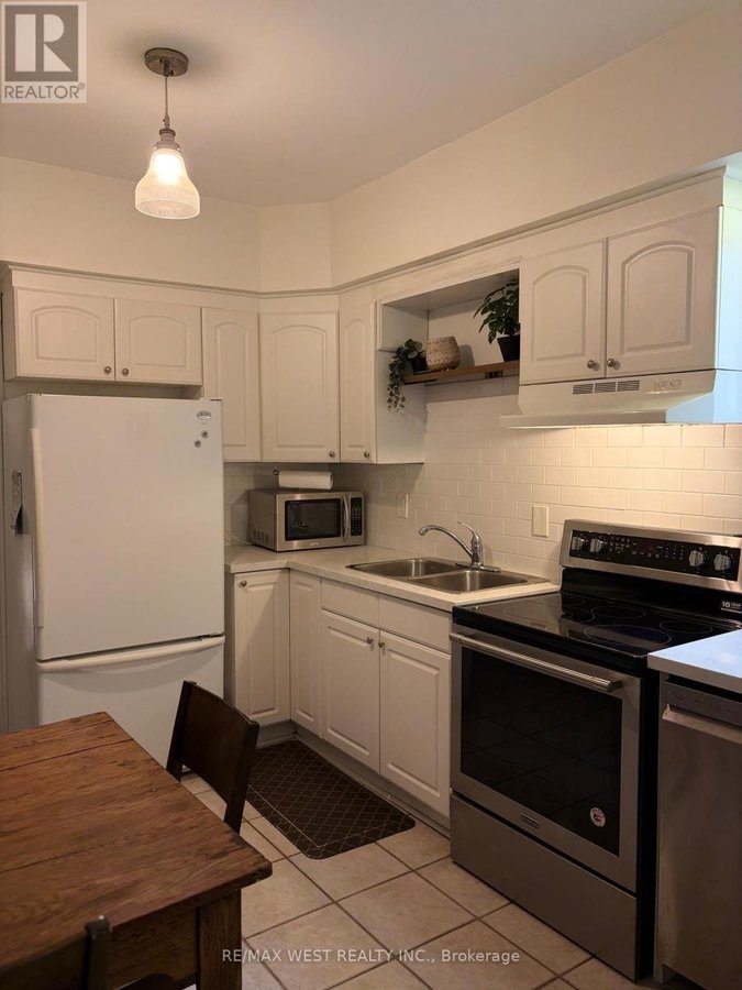 MAIN/BSMT - 108 SPRINGHURST AVENUE - Photo 12