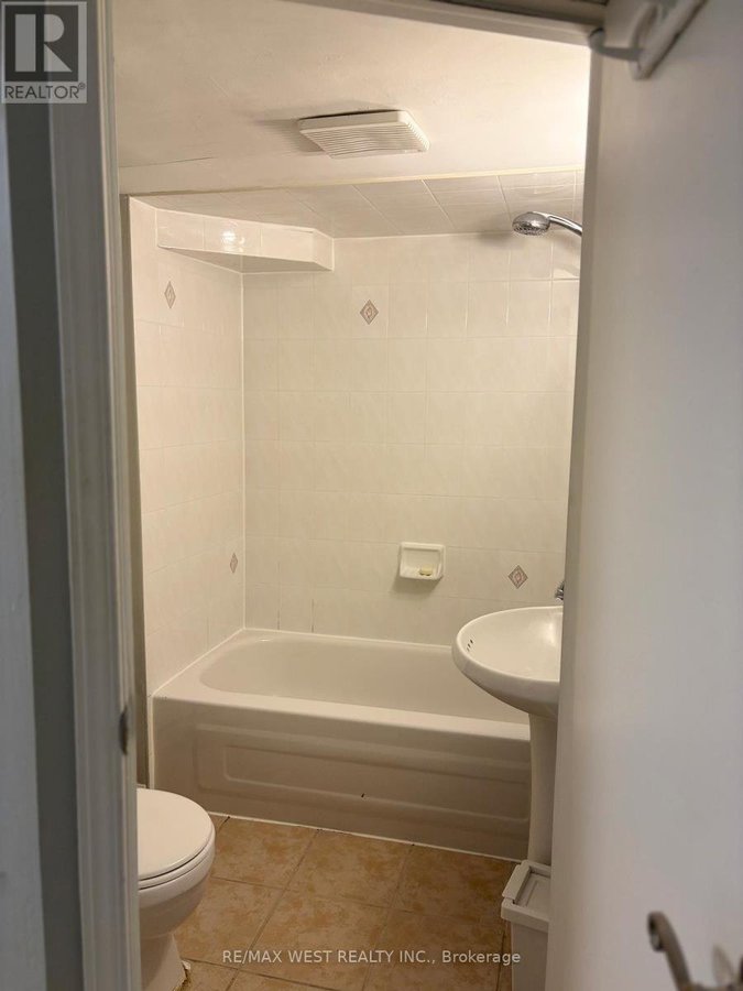 MAIN/BSMT - 108 SPRINGHURST AVENUE - Photo 20