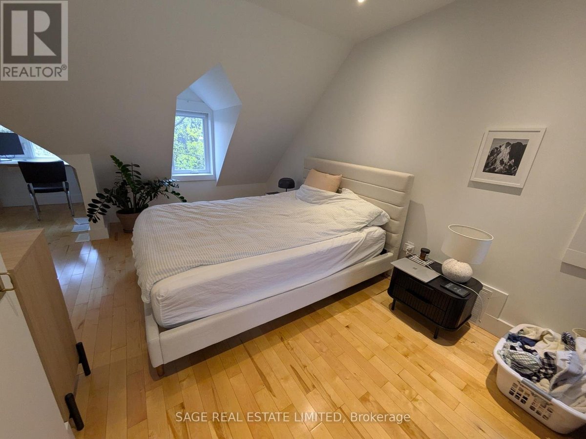 UPPER - 108 PEARSON AVENUE - Photo 15