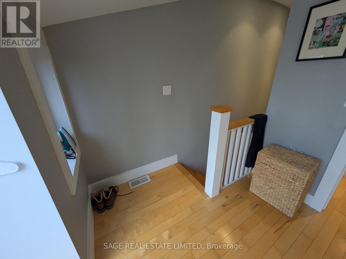 UPPER - 108 PEARSON AVENUE - Photo 19