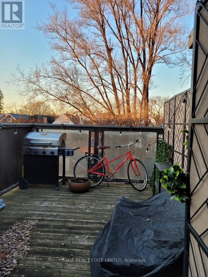 UPPER - 108 PEARSON AVENUE - Photo 21
