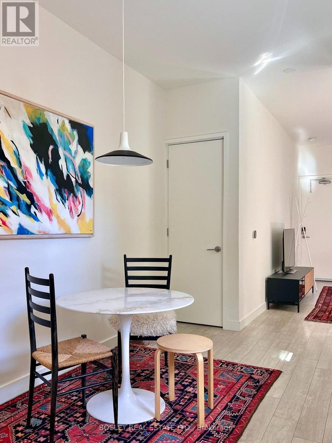 MAIN FLOOR - 41 HENDERSON AVENUE - Photo 18