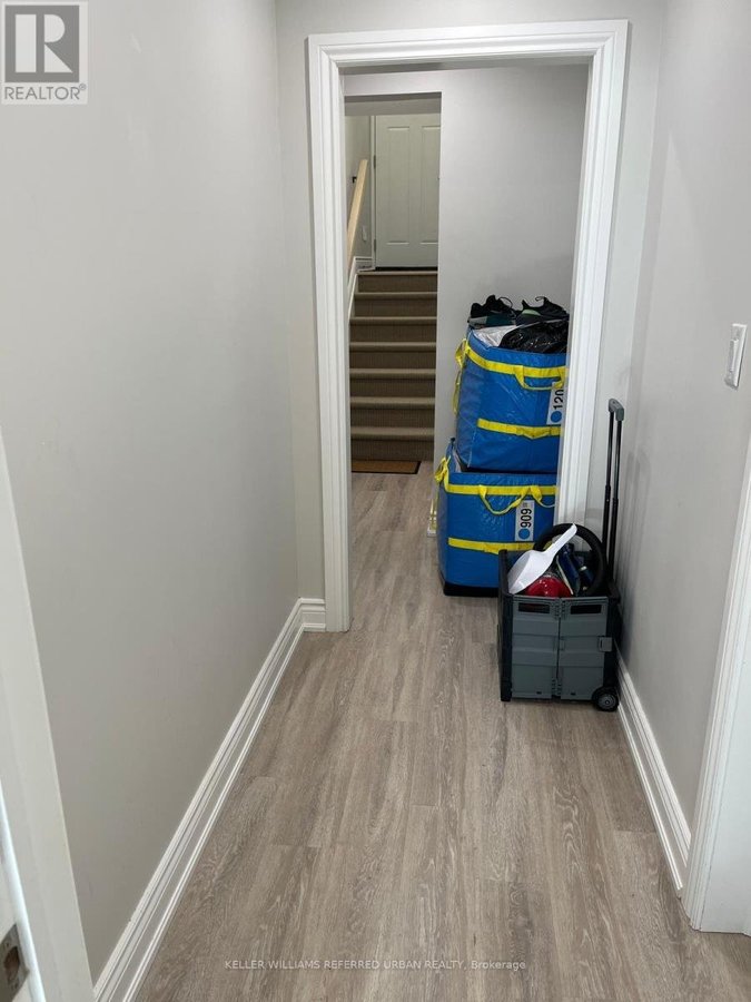 2 - 112 FAIRHOLME AVENUE - Photo 7