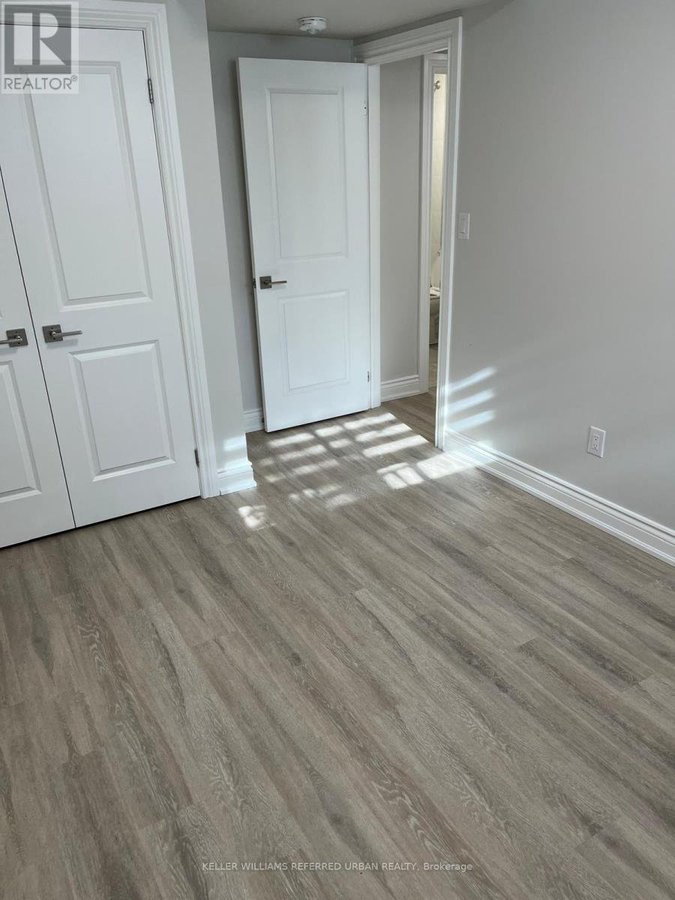 2 - 112 FAIRHOLME AVENUE - Photo 15