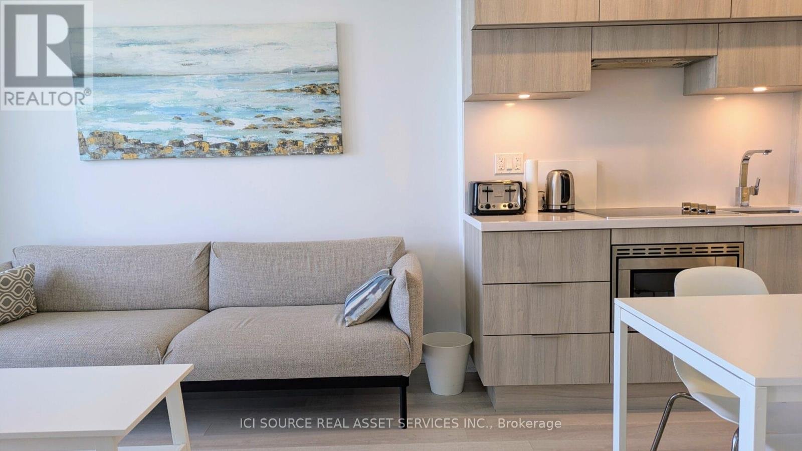 3210 - 39 ROEHAMPTON AVENUE - Photo 5