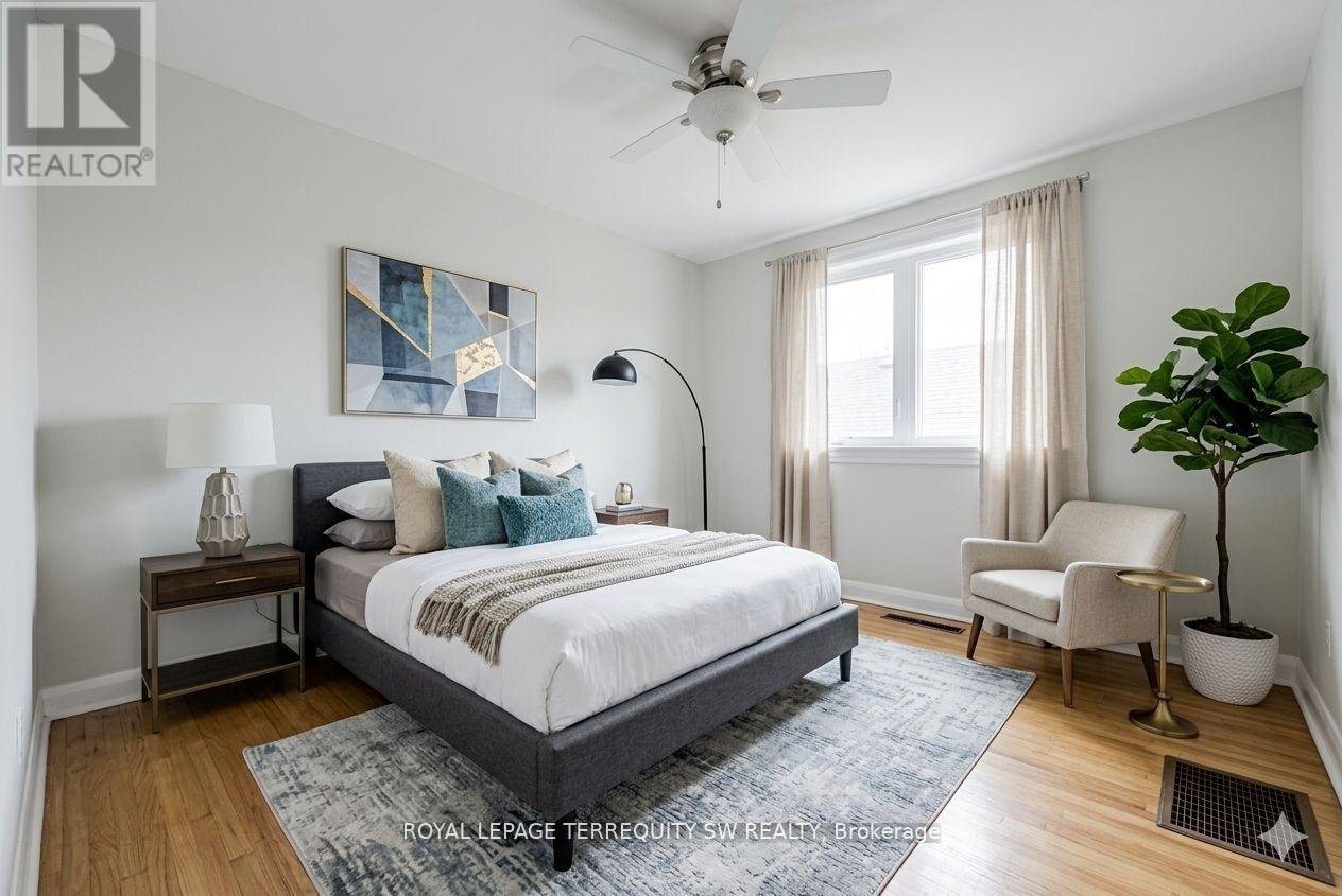 35 EUPHRASIA DRIVE - Photo 5